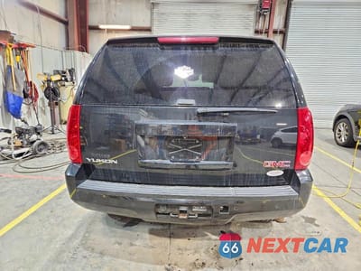 Zdjęcie 6 z 12 samochodu: 2013 GMC YUKON SLT VIN:1GKS2CE00DR282515 - miniatura