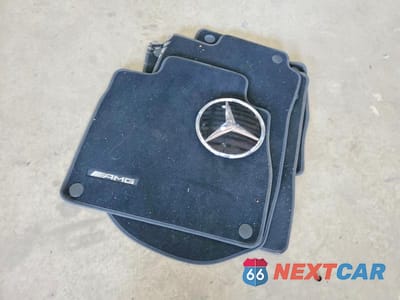 Zdjęcie 13 z 13 samochodu: 2021 MERCEDES-BENZ GLS 580 4MATIC VIN:4JGFF8GE6MA399940 - miniatura