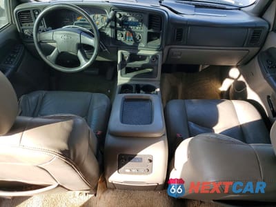 Zdjęcie 8 z 12 samochodu: 2004 CHEVROLET SUBURBAN VIN:1GNEC16Z54J156938 - miniatura