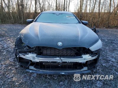 Piąte zdjęcie samochodu w środku: 2024 BMW M8 VIN:WBSGV0C07RCR42997 - miniatura