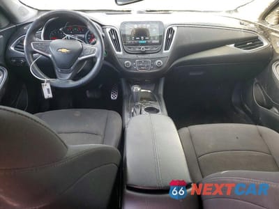 Zdjęcie 8 z 13 samochodu: 2016 CHEVROLET MALIBU LT VIN:1G1ZE5ST9GF283754 - miniatura