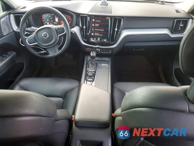 Zdjęcie 8 z 14 samochodu: 2018 VOLVO XC60 T6 MOMENTUM VIN:YV4A22RK4J1084492 - miniatura