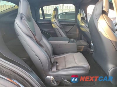 Zdjęcie 11 z 12 samochodu: 2017 TESLA MODEL X VIN:5YJXCBE27HF051438 - miniatura