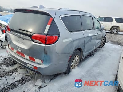 Trzecie zdjęcie samochodu z tyłu: 2020 CHRYSLER PACIFICA TOURING L VIN:2C4RC1BG7LR276684 - miniatura