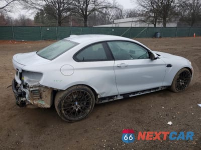 Trzecie zdjęcie samochodu z tyłu: 2021 BMW M2 COMPETITION VIN:WBS2U7C02M7G71390 - miniatura