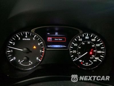 Zdjęcie 9 z 12 samochodu: 2016 NISSAN PATHFINDER S VIN:5N1AR2MN8GC665826 - miniatura