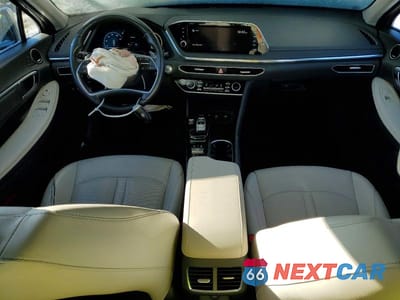 Zdjęcie 8 z 11 samochodu: 2021 HYUNDAI SONATA HYBRID VIN:KMHL54JJ0MA032858 - miniatura