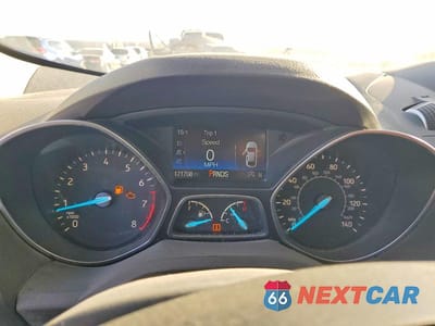 Zdjęcie 9 z 13 samochodu: 2018 FORD ESCAPE SEL VIN:1FMCU9HD3JUB17509 - miniatura