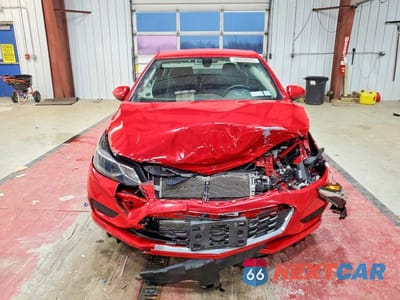 Piąte zdjęcie samochodu w środku: 2017 CHEVROLET CRUZE LT VIN:1G1BE5SM1H7128802 - miniatura