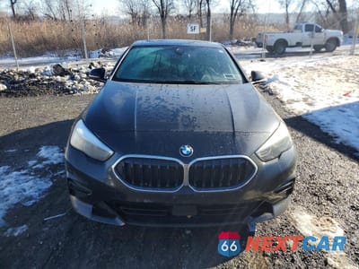 Piąte zdjęcie samochodu w środku: 2022 BMW 228XI VIN:WBA73AK00N7K14815 - miniatura