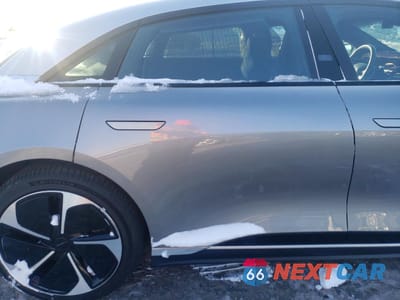 Zdjęcie 10 z 12 samochodu: 2023 LUCID MOTORS AIR PURE VIN:50EA1GBA7NA005712 - miniatura