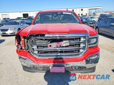 Piąte zdjęcie samochodu w środku: 2017 GMC SIERRA K1500 SLT VIN:3GTU2NEC5HG368032 - miniatura