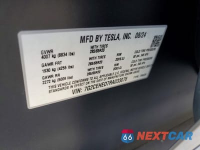 Zdjęcie 12 z 12 samochodu: 2024 TESLA CYBERTRUCK VIN:7G2CEHED7RA033076 - miniatura