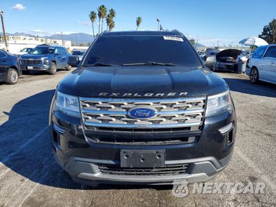 Piąte zdjęcie samochodu w środku: 2018 FORD EXPLORER XLT VIN:1FM5K7D81JGB89769 - miniatura