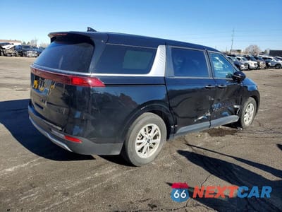 Trzecie zdjęcie samochodu z tyłu: 2024 KIA CARNIVAL LX VIN:KNDNB4H38R6448194 - miniatura