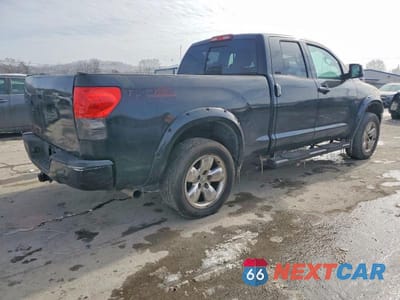 Trzecie zdjęcie samochodu z tyłu: 2011 TOYOTA TUNDRA DOUBLE CAB SR5 VIN:5TFUM5F16BX016796 - miniatura
