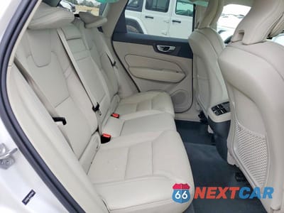 Zdjęcie 11 z 12 samochodu: 2021 VOLVO XC60 VIN:YV4102DL3M1727960 - miniatura