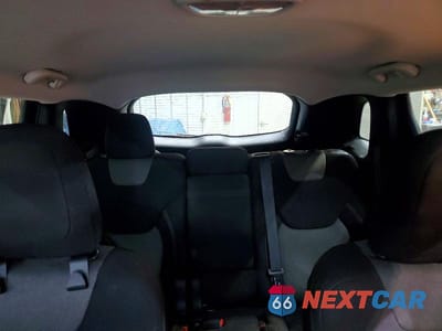 Zdjęcie 10 z 12 samochodu: 2018 JEEP CHEROKEE LATITUDE VIN:1C4PJMCB1JD609849 - miniatura