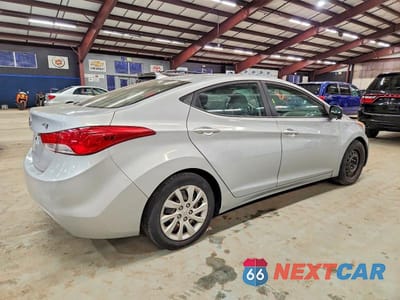 Trzecie zdjęcie samochodu z tyłu: 2011 HYUNDAI ELANTRA GLS VIN:5NPDH4AE7BH058933 - miniatura