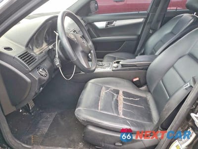 Zdjęcie 7 z 12 samochodu: 2009 MERCEDES-BENZ C 300 4MATIC VIN:WDDGF81X99F297180 - miniatura