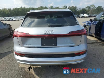 Zdjęcie 6 z 12 samochodu: 2022 AUDI E-TRON PREMIUM PLUS VIN:WA1LAAGEXNB040609 - miniatura