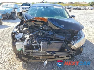 Piąte zdjęcie samochodu w środku: 2020 NISSAN VERSA S VIN:3N1CN8DV7LL865352 - miniatura