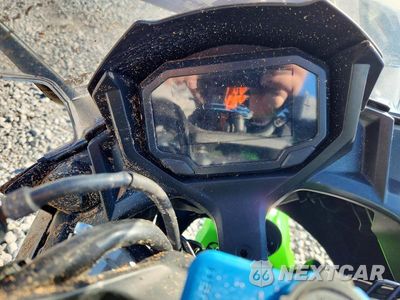Zdjęcie 7 z 8 samochodu: 2023 KAWASAKI EX650 P VIN:ML5EXEP18PDA96439 - miniatura