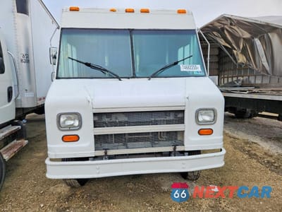Piąte zdjęcie samochodu w środku: 2003 FORD ECONOLINE E350 SUPER DUTY STRIPPED CHASSIS VIN:1FCKE39L33HB58248 - miniatura
