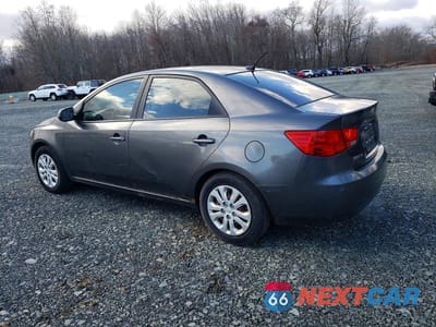 Drugie zdjęcie samochodu z przodu: 2013 KIA FORTE EX VIN:KNAFU4A23D5695456 - miniatura