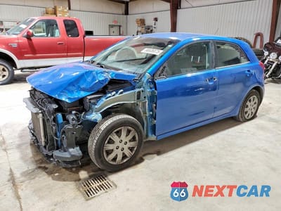 2021 KIA RIO S 3KPA25AD1ME379164 - główne zdjęcie licytacji z USA - miniatura