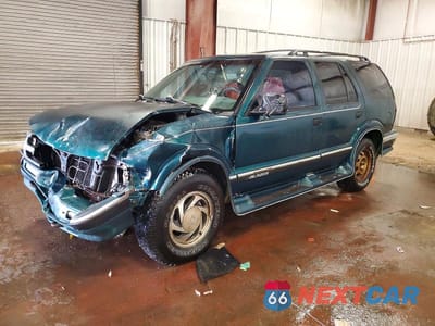 1996 CHEVROLET BLAZER 1GNDT13W0T2222973 - główne zdjęcie licytacji z USA - miniatura