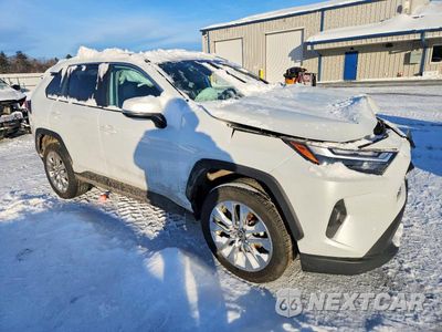 Czwarte zdjęcie samochodu z boku: 2025 TOYOTA RAV4 XLE PREMIUM VIN:2T3A1RFV9SW566665 - miniatura