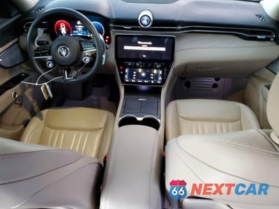 Zdjęcie 8 z 14 samochodu: 2023 MASERATI GRECALE GT VIN:ZN682AVA1P7415994 - miniatura