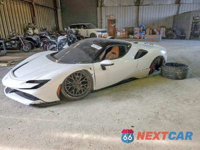 2022 FERRARI SF 90 STRADALE ZFF95NLA3N0272206 - główne zdjęcie licytacji z USA - miniatura