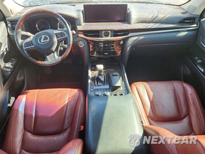 Zdjęcie 8 z 13 samochodu: 2017 LEXUS LX 570 BASE VIN:JTJHY7AX2H4237378 - miniatura