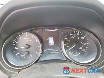 Zdjęcie 9 z 14 samochodu: 2018 NISSAN ROGUE SPORT S VIN:JN1BJ1CPXJW155239 - miniatura