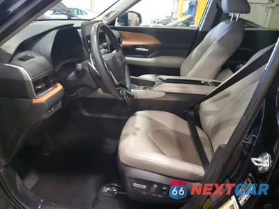 Zdjęcie 7 z 13 samochodu: 2024 TOYOTA GRAND HIGHLANDER XLE VIN:5TDAAAB53RS059442 - miniatura