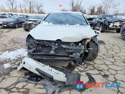 Piąte zdjęcie samochodu w środku: 2017 VOLKSWAGEN GOLF R VIN:WVWWF7AU0HW170855 - miniatura