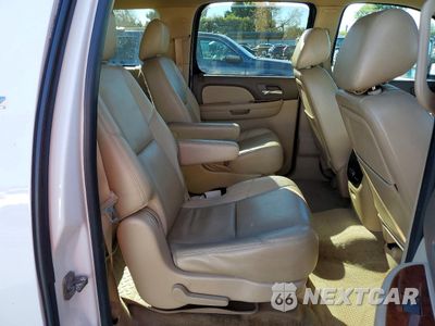 Zdjęcie 11 z 14 samochodu: 2013 CHEVROLET SUBURBAN K1500 LTZ VIN:1GNSKKE70DR227668 - miniatura