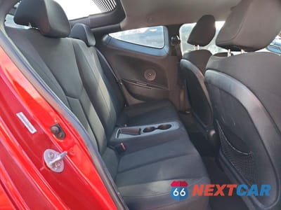 Zdjęcie 10 z 13 samochodu: 2013 HYUNDAI VELOSTER VIN:KMHTC6AD7DU154532 - miniatura