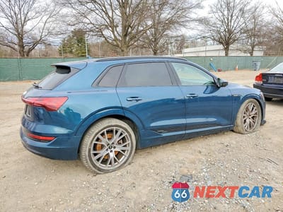 Trzecie zdjęcie samochodu z tyłu: 2021 AUDI E-TRON PRESTIGE VIN:WA1VAAGE9MB017152 - miniatura