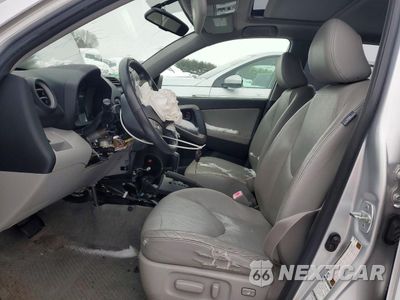 Zdjęcie 7 z 14 samochodu: 2006 TOYOTA RAV4 LIMITED VIN:JTMBD31V166019123 - miniatura