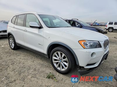 Czwarte zdjęcie samochodu z boku: 2013 BMW X3 XDRIVE28I VIN:5UXWX9C51D0A21030 - miniatura