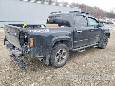 Trzecie zdjęcie samochodu z tyłu: 2018 TOYOTA TACOMA DOUBLE CAB VIN:3TMCZ5AN8JM179882 - miniatura