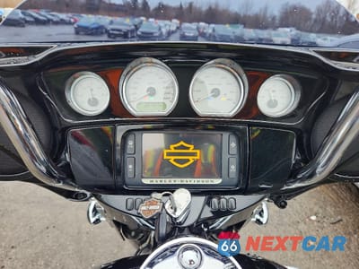 Zdjęcie 7 z 9 samochodu: 2015 HARLEY-DAVIDSON FLHXS STREET GLIDE SPECIAL VIN:1HD1KRM16FB702275 - miniatura