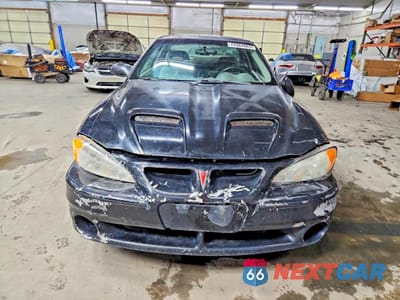 Piąte zdjęcie samochodu w środku: 2004 PONTIAC GRAND AM GT VIN:1G2NW12E74C155625 - miniatura