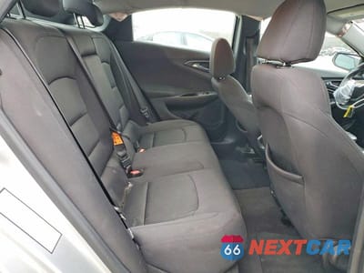 Zdjęcie 10 z 12 samochodu: 2017 CHEVROLET MALIBU LT VIN:1G1ZE5ST5HF173995 - miniatura