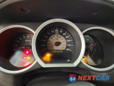 Zdjęcie 9 z 12 samochodu: 2011 TOYOTA TACOMA VIN:5TFNX4CNXBX002526 - miniatura