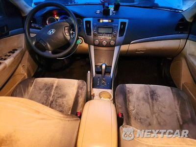 Zdjęcie 8 z 11 samochodu: 2010 HYUNDAI SONATA GLS VIN:5NPET4AC2AH590199 - miniatura