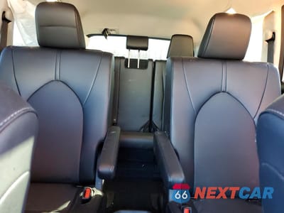 Zdjęcie 10 z 14 samochodu: 2024 TOYOTA GRAND HIGHLANDER XLE VIN:5TDAAAB55RS050757 - miniatura